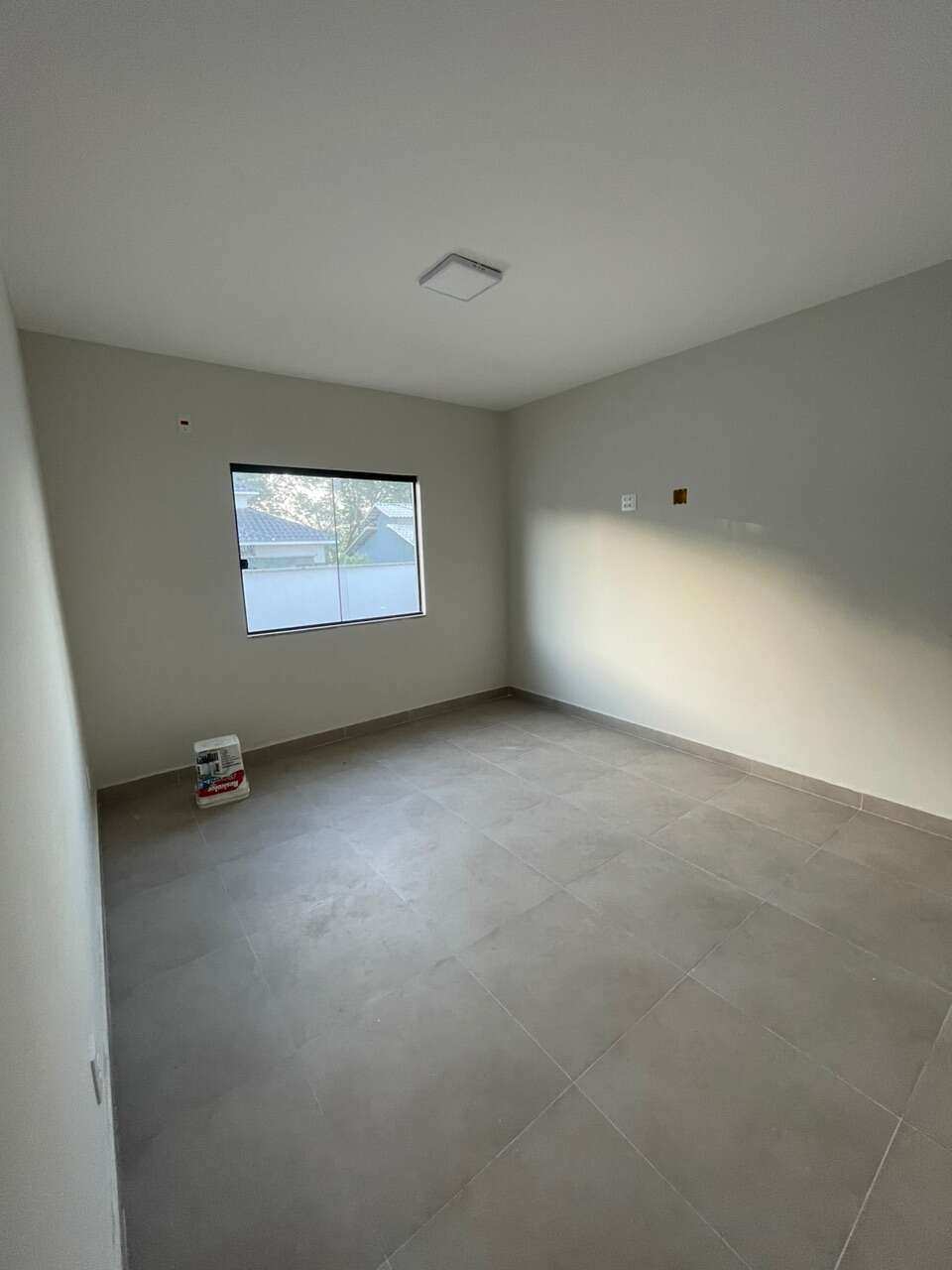  - Casa de condomínio à venda, com 3 quartos